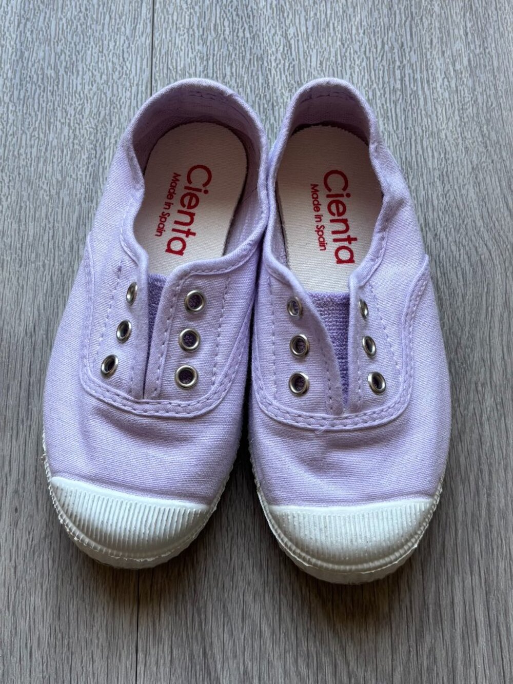 Cienta Canvas Laceless Sneaker in Lilac size 27